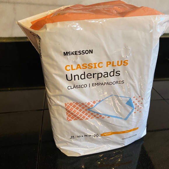 Home- Disposable UnderPads (23” x 36”) Light Absorbent Classic Plus - Picture 13 of 16